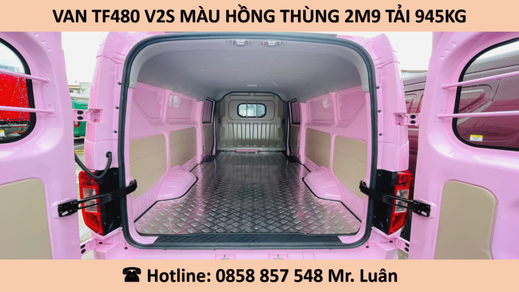 xe van sơn màu hồng