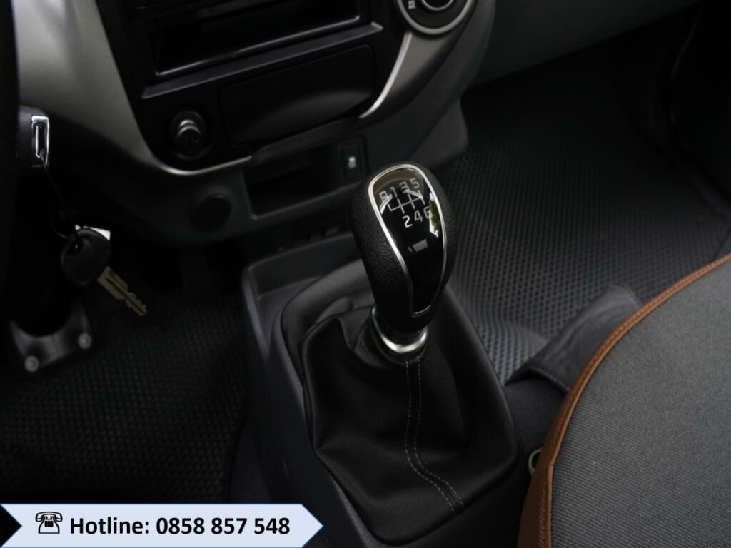 nội thất xe kia k200