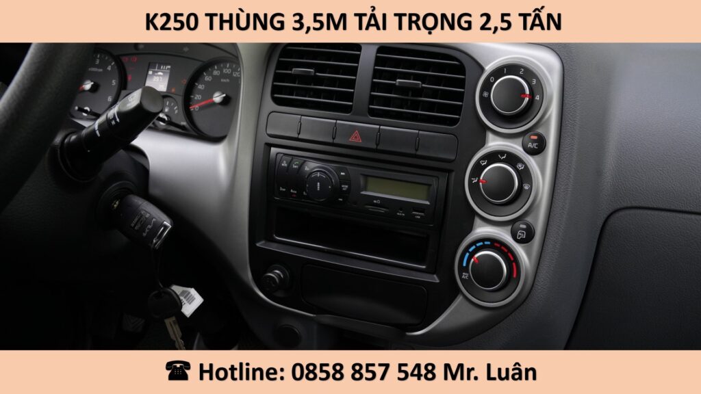 GIÁ KIA K250 THÙNG KÍN 3M5