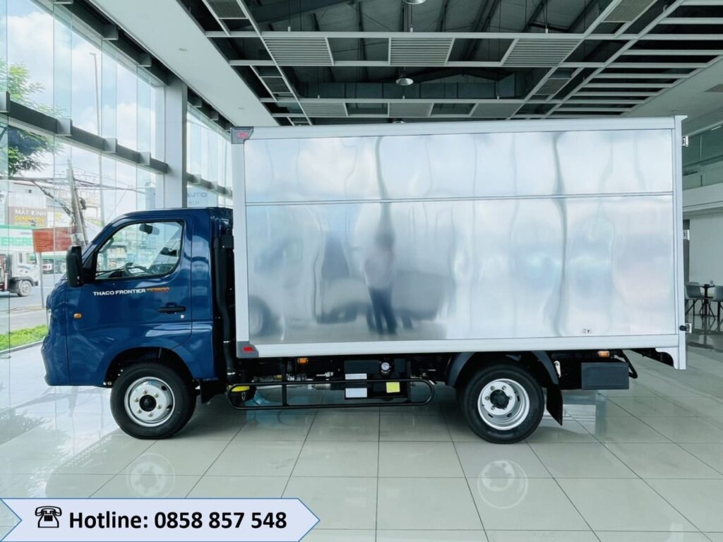 XE TẢI THACO TF2800 THÙNG KÍN