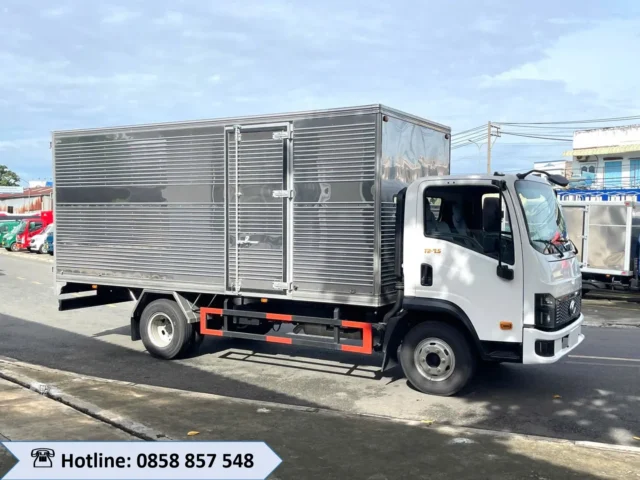 Alternative view of THACO LINKER T2 7.5 THÙNG KÍN LẮP BỬNG NÂNG 3 TẤN 25