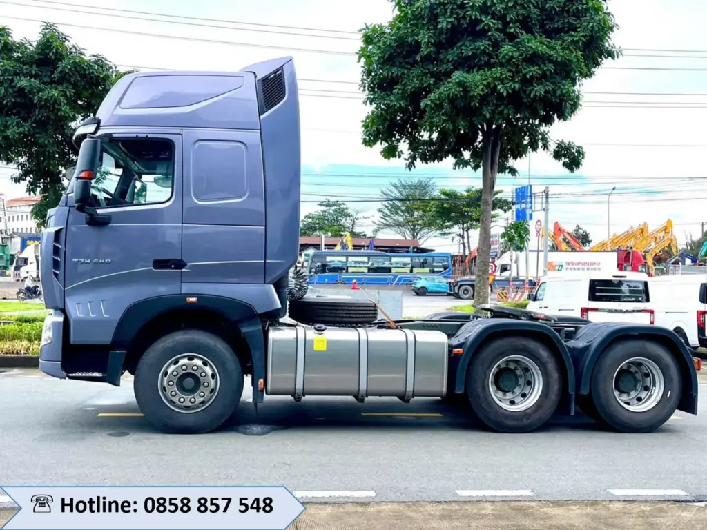 đầu kéo howo t7h màu xám