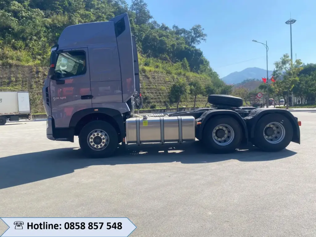 XE ĐẦU KÉO HOWO T7H