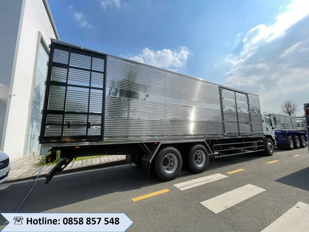 thaco linker t2 24 thùng kín